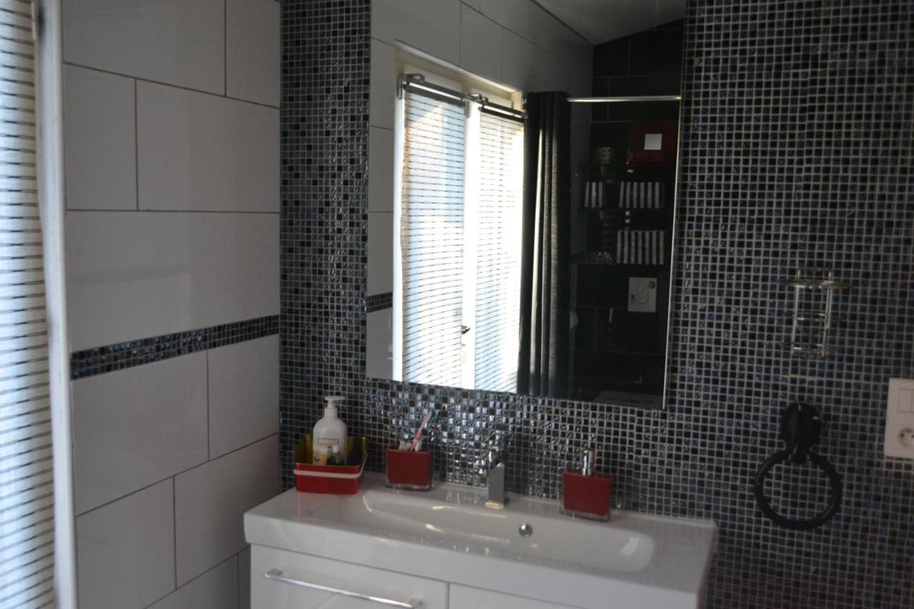 Suite 30 M2 Ideale Pour 2 Personnes Flassans-sur-Issole Екстериор снимка