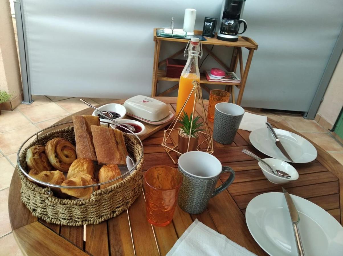 Suite 30 M2 Ideale Pour 2 Personnes Flassans-sur-Issole Екстериор снимка